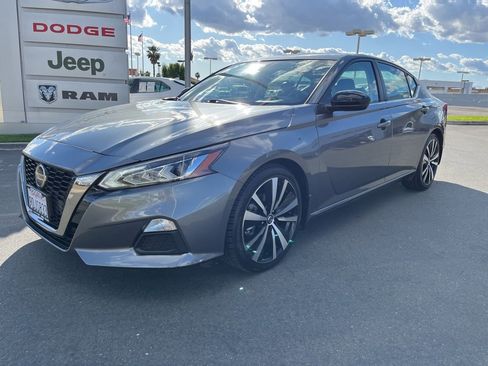 Used 2022 Nissan Altima 2.5 SR image 10