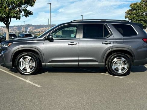 Certified 2025 Honda Pilot EX-L image 7