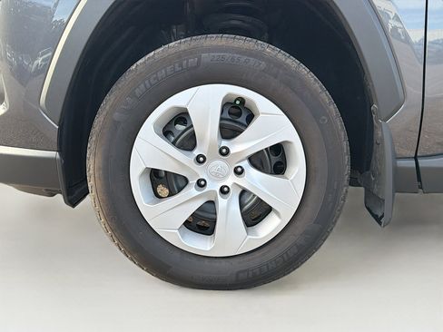 Used 2024 Toyota RAV4 LE image 39