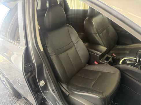 Used 2015 Nissan Rogue SL FWD image 24