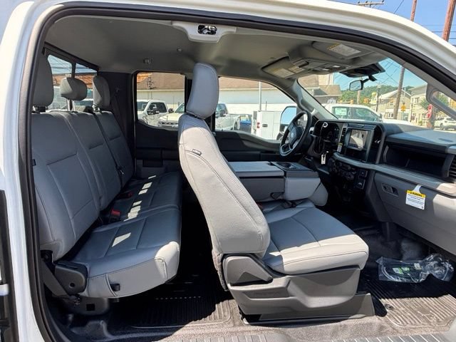 New 2025 Ford F350 XL w/ XL Chrome Package AWD/4WD image 25