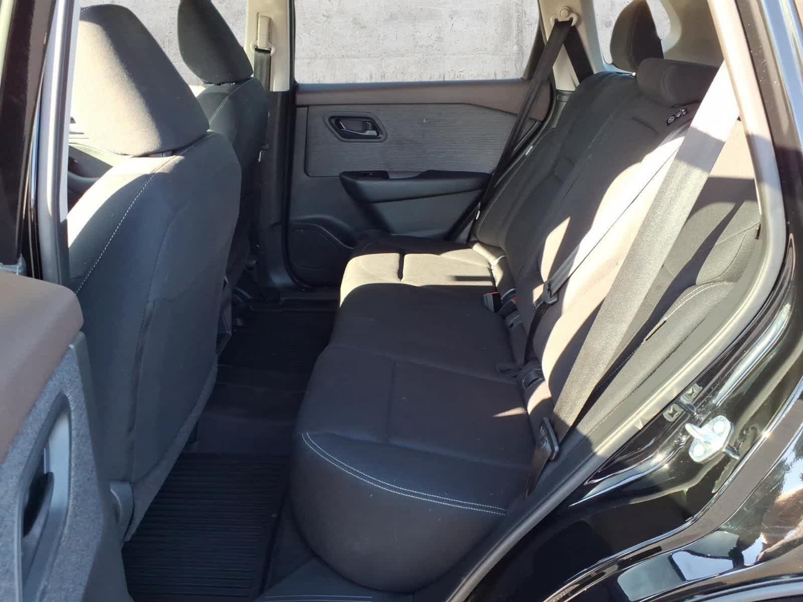 Used 2023 Nissan Rogue S AWD/4WD image 7