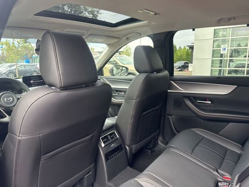 Used 2025 MAZDA CX-90 3.3 Turbo w/ Preferred Package image 9