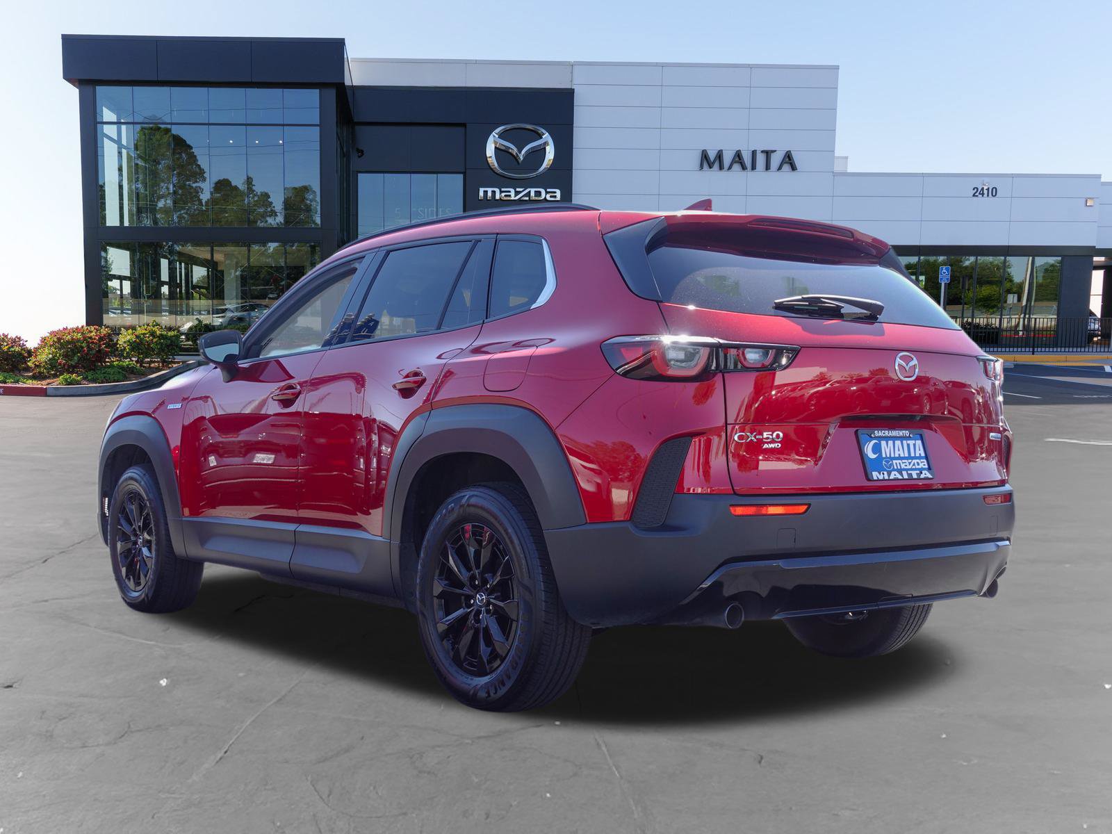 Certified 2025 MAZDA CX-50 AWD 2.5 Hybrid w/ Premium Pkg image 7