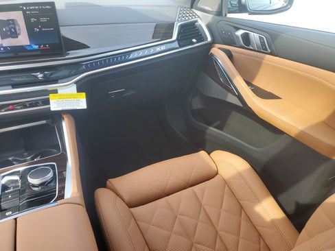 New 2027 BMW X6 xDrive40i AWD/4WD image 23