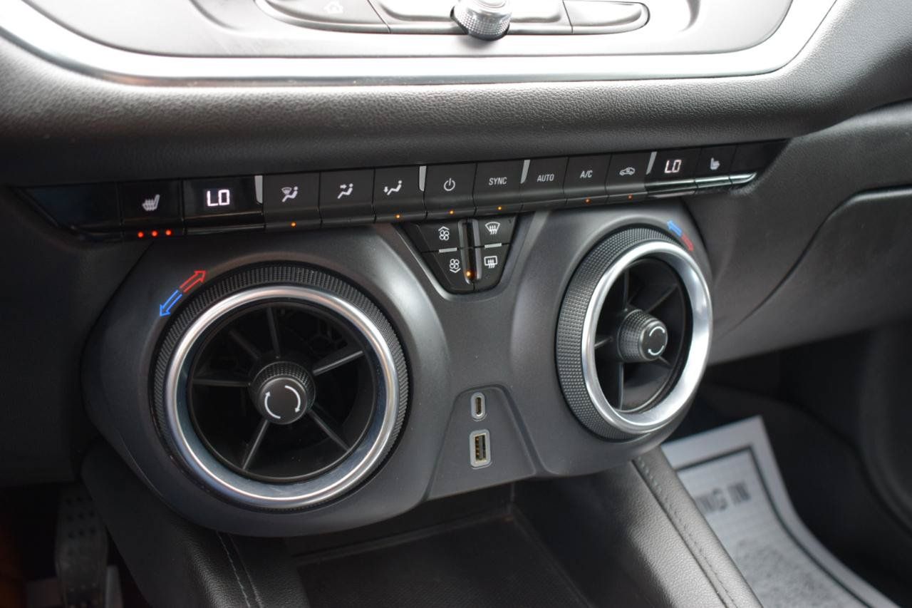 Used 2020 Chevrolet Blazer LT FWD image 26