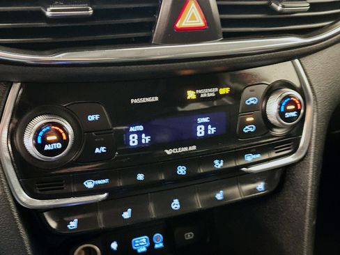 Used 2019 Hyundai Santa Fe AWD image 24