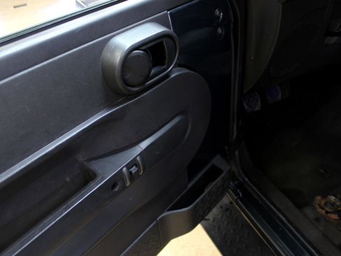 Used 2007 Jeep Wrangler Sahara w/ PWR Convenience Group image 30