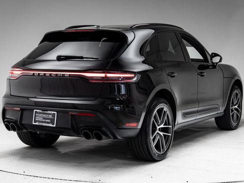 Certified 2026 Porsche Macan AWD/4WD image 35