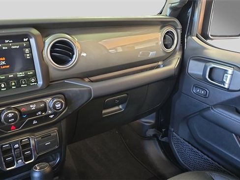 Used 2023 Jeep Gladiator Overland image 27