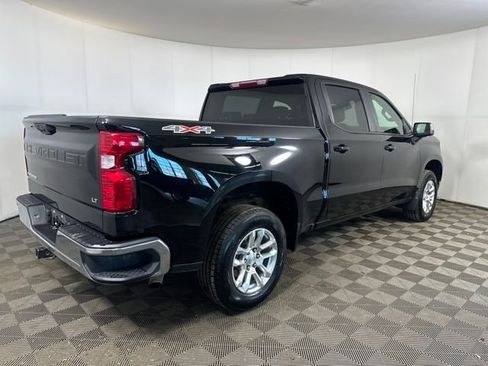 Used 2023 Chevrolet Silverado 1500 LT image 3