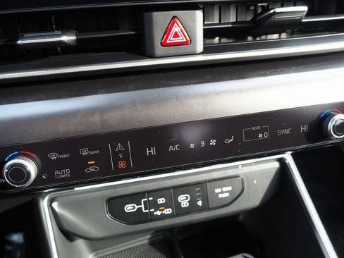 New 2026 Kia Carnival SX image 41