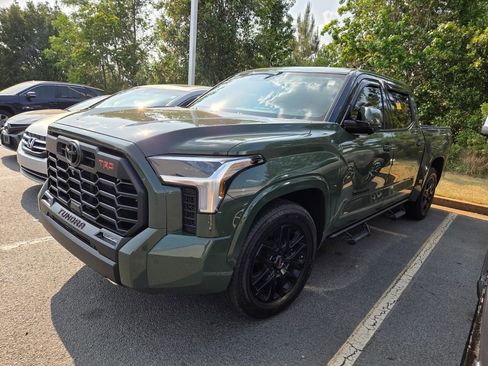 Used 2022 Toyota Tundra SR5 RWD image 5