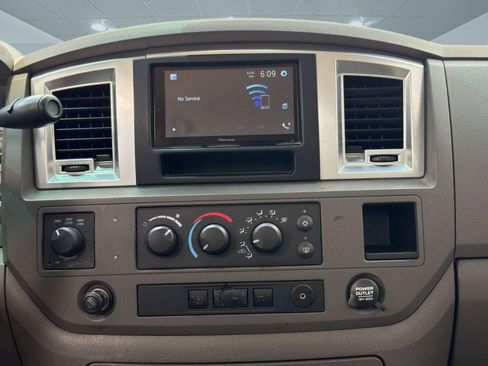 Used 2008 Dodge Ram 2500 Truck SLT AWD/4WD image 17