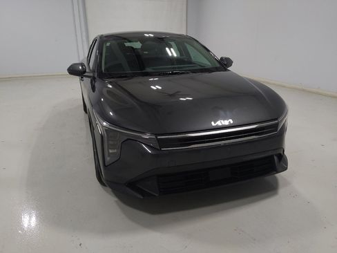 Used 2025 Kia K4 FWD image 14