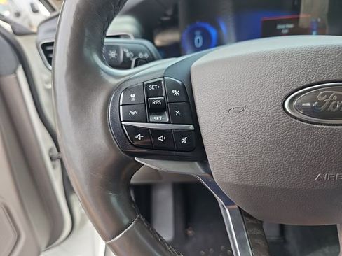 Certified 2020 Ford Explorer Platinum w/ Premium Technology Package AWD/4WD image 19