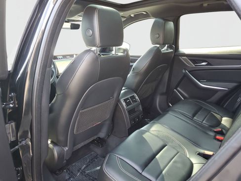 Used 2024 Jaguar F-PACE R-Dynamic S image 14