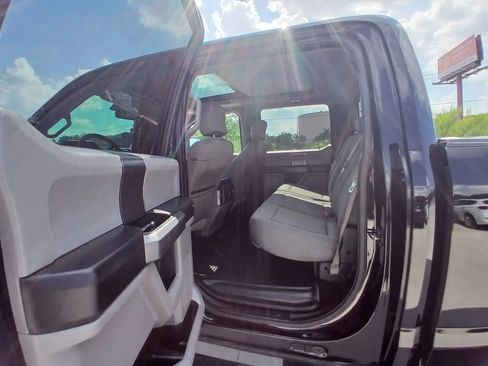 Used 2016 Ford F150 XLT w/ Equipment Group 302A Luxury AWD/4WD image 19