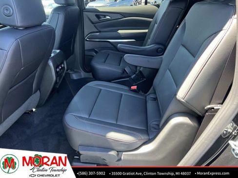 Used 2025 Chevrolet Traverse Z71 w/ LPO, Floor Liner Package AWD/4WD image 13