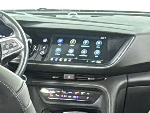 Used 2022 Buick Envision Essence w/ Safety Package image 17