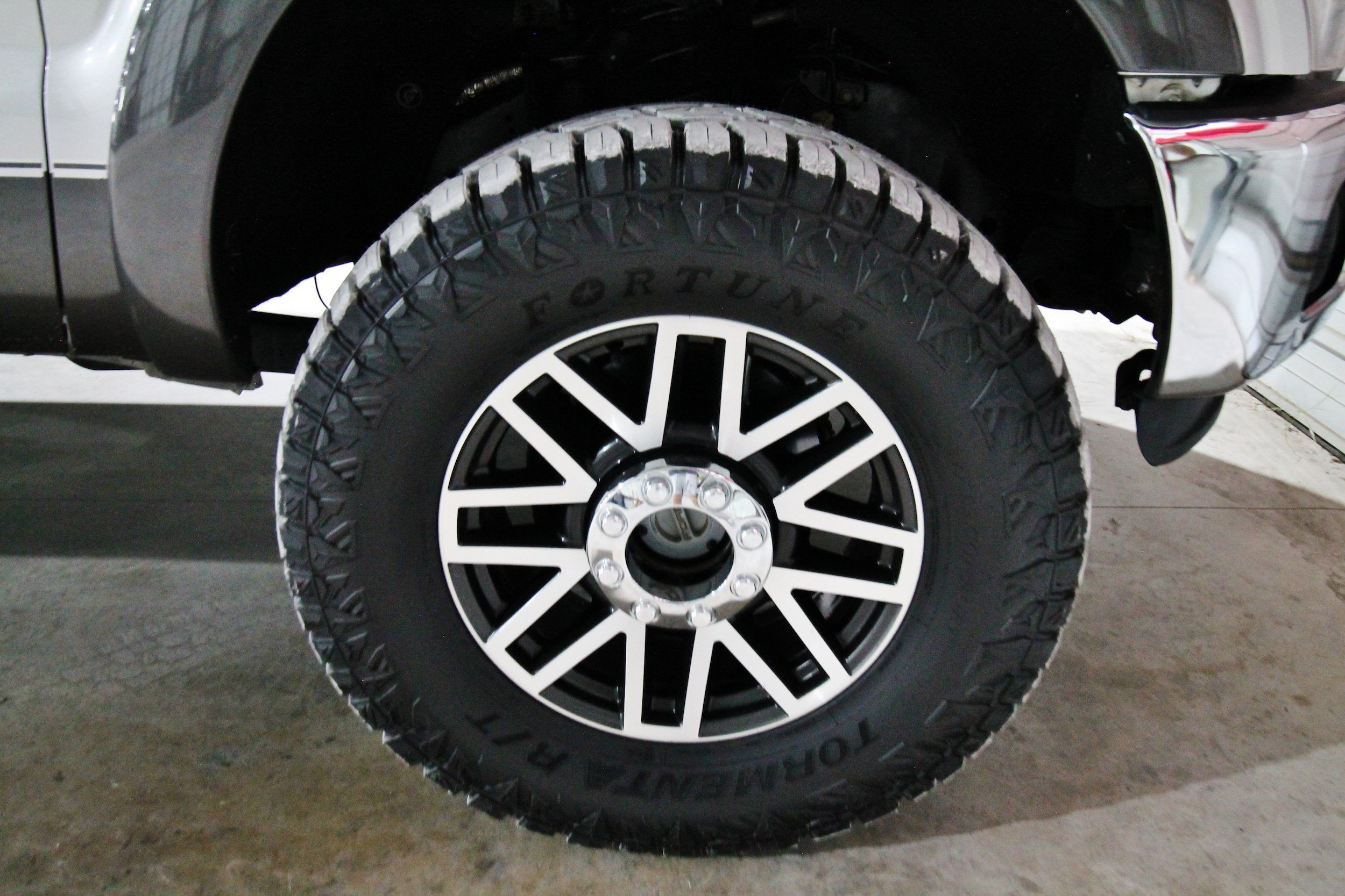 Used 2015 Ford F350 Lariat AWD/4WD image 17
