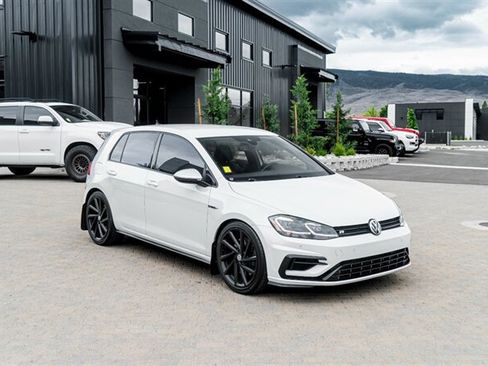 Used 2019 Volkswagen Golf R 4-Door AWD/4WD image 7