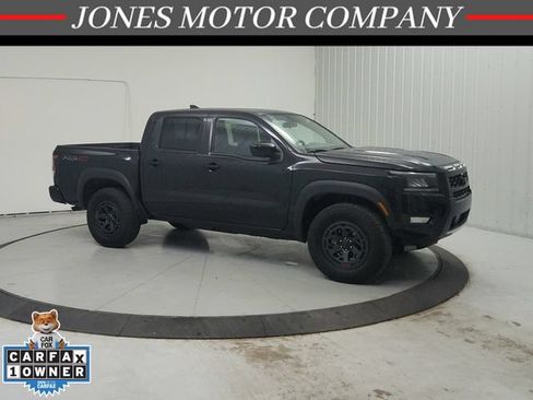 Used 2026 Nissan Frontier PRO-4X AWD/4WD image 1
