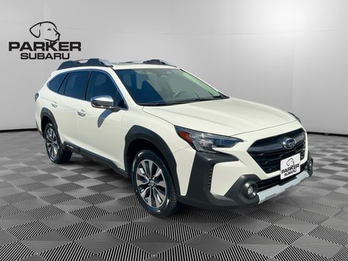 Used 2023 Subaru Outback Touring AWD/4WD image 7