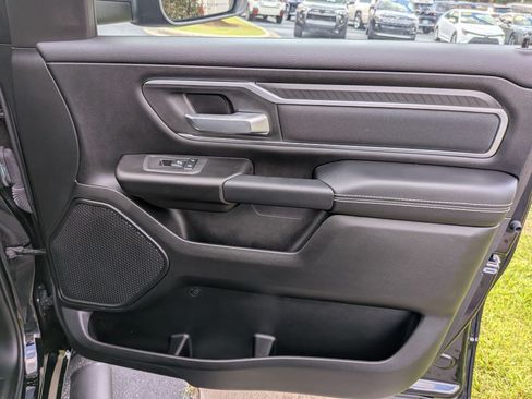 Used 2025 RAM 1500 Big Horn AWD/4WD image 21