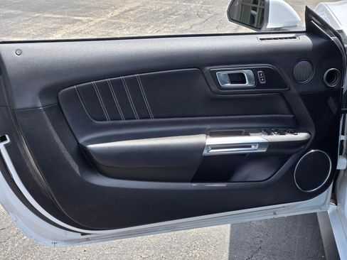 Used 2023 Ford Mustang Premium image 14