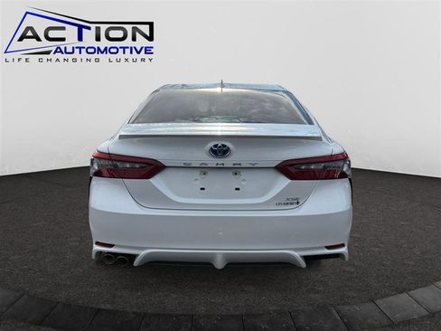 Used 2022 Toyota Camry XSE image 7