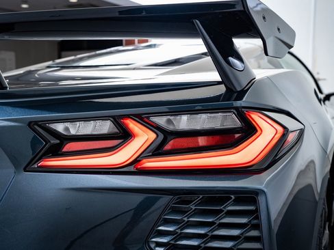 Used 2020 Chevrolet Corvette Stingray Premium Cpe w/ 3LT image 17