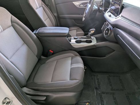 Used 2025 Chevrolet Blazer LT FWD image 30