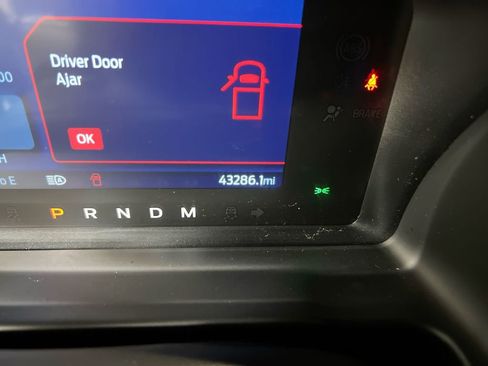 Used 2022 Ford Bronco Outer Banks image 13