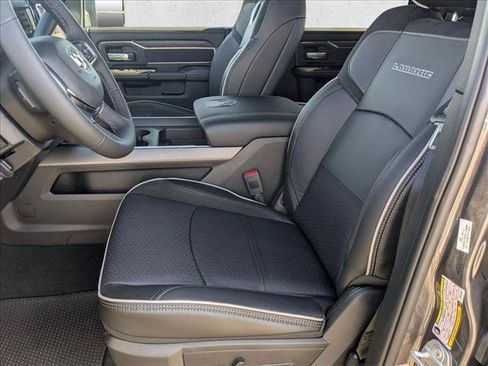 New 2026 RAM 2500 Laramie AWD/4WD image 4