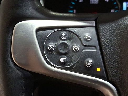 Used 2017 GMC Yukon SLT image 18