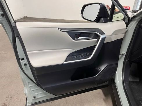 Used 2019 Toyota RAV4 XLE Premium w/ Carpet Mat Package image 24
