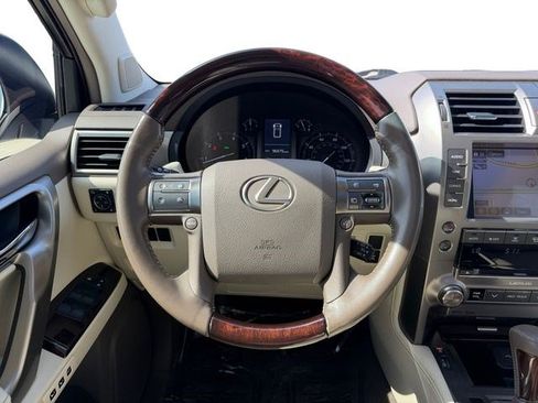 Used 2017 Lexus GX 460 Premium AWD/4WD image 13