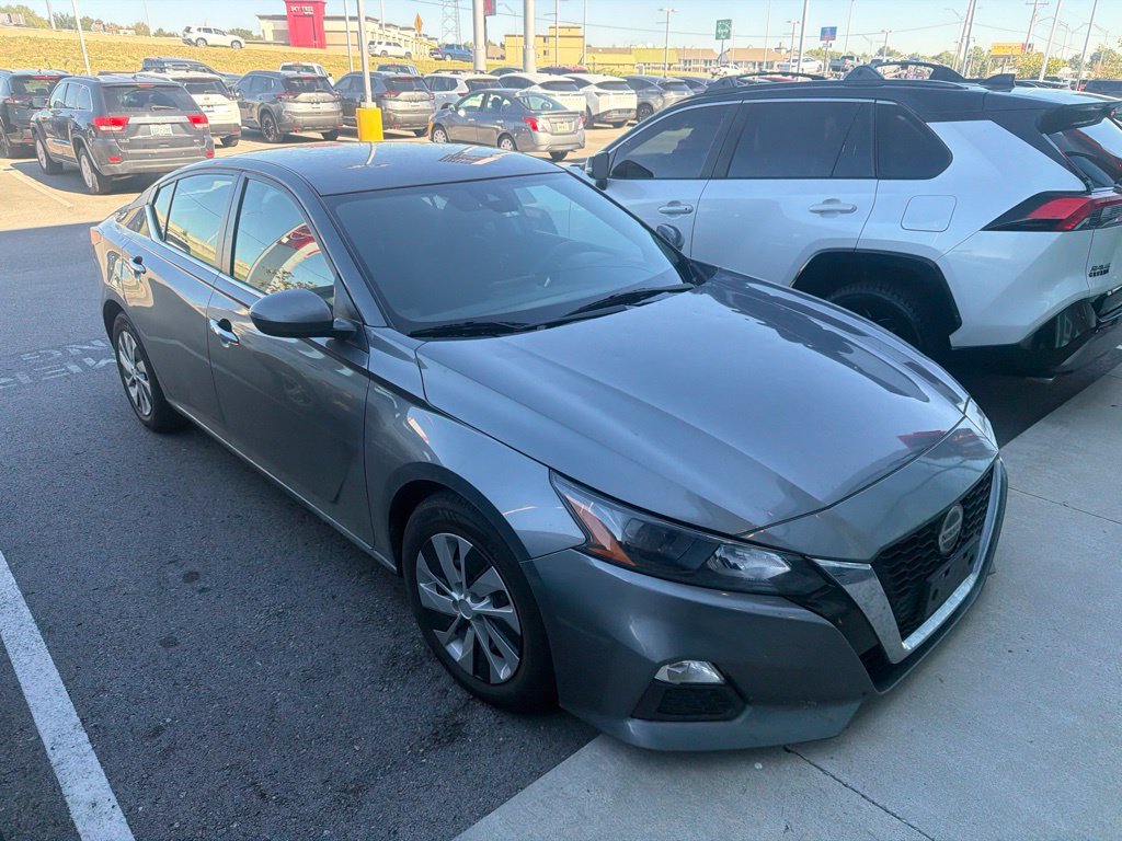 Used 2022 Nissan Altima 2.5 S FWD image 1