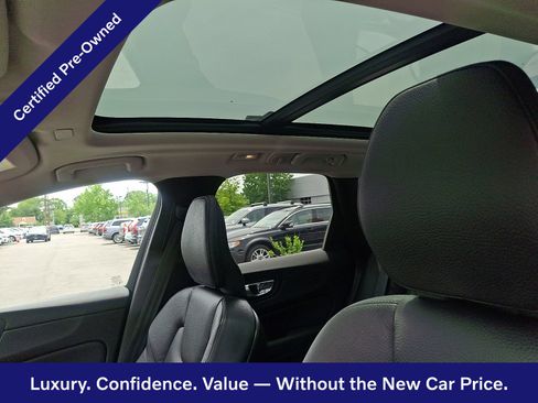 Certified 2024 Volvo XC60 B5 Plus w/ Protection Package Premier AWD/4WD image 15