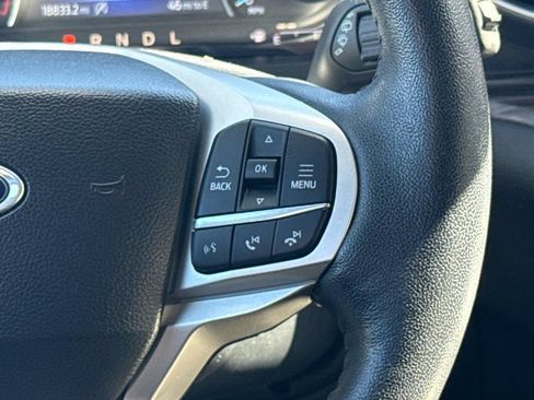 Used 2023 Ford Explorer Limited AWD/4WD image 19