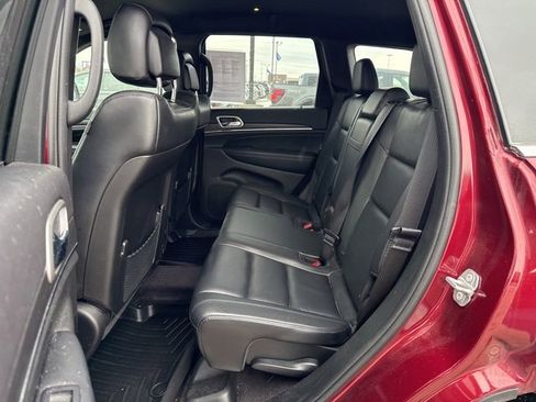 Used 2018 Jeep Grand Cherokee Limited image 13