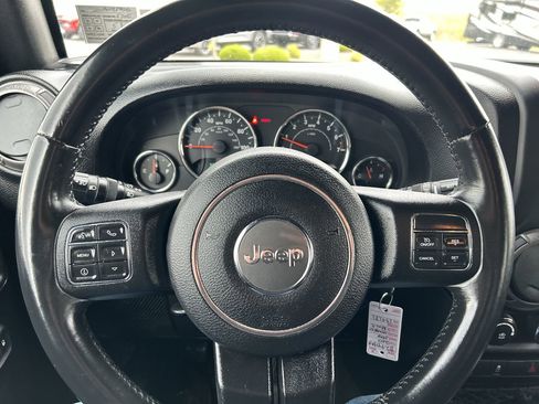 Used 2015 Jeep Wrangler Sport AWD/4WD image 23