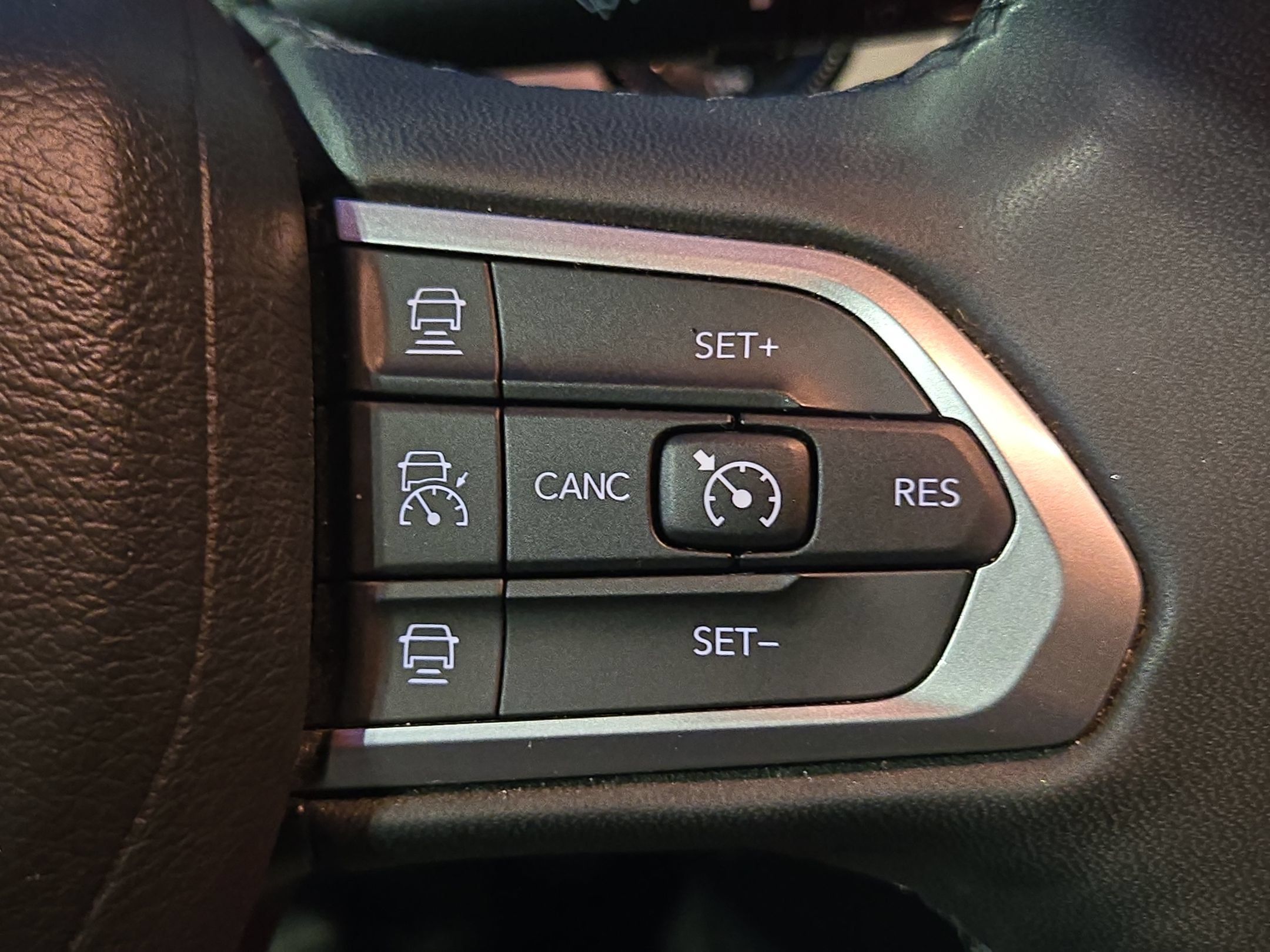 Used 2025 Jeep Compass Limited AWD/4WD image 27