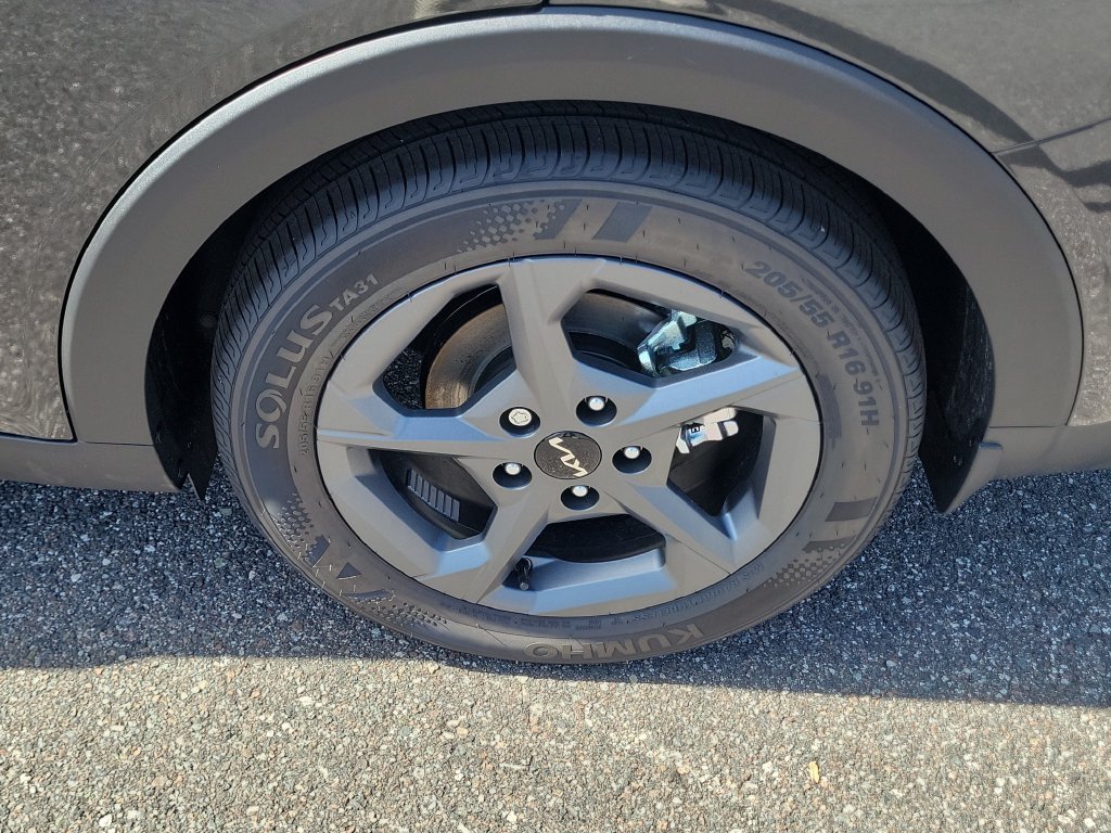 New 2026 Kia K4 FWD image 35