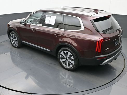 Used 2022 Kia Telluride EX w/ EX Premium Package FWD image 40