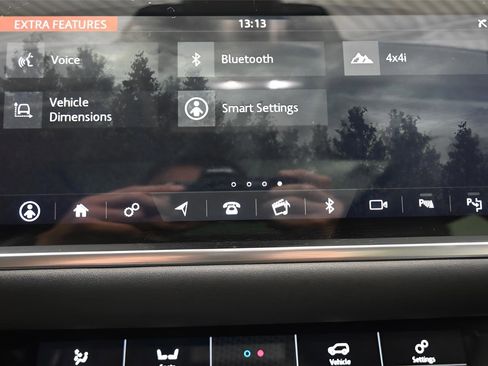 Used 2020 Land Rover Range Rover Evoque SE AWD/4WD image 28