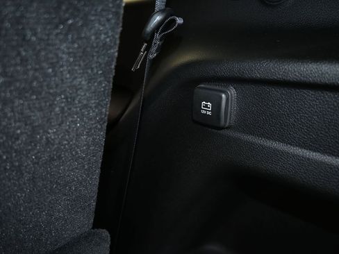 Used 2024 Jeep Grand Cherokee L Laredo image 34