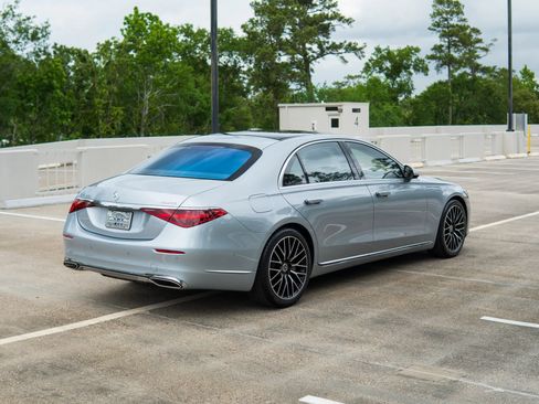 Used 2023 Mercedes-Benz S 580 4MATIC Sedan w/ Warmth & Comfort Package image 15
