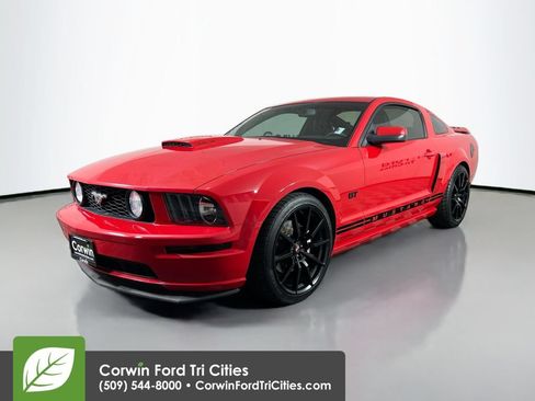 Used 2007 Ford Mustang GT Premium RWD image 6